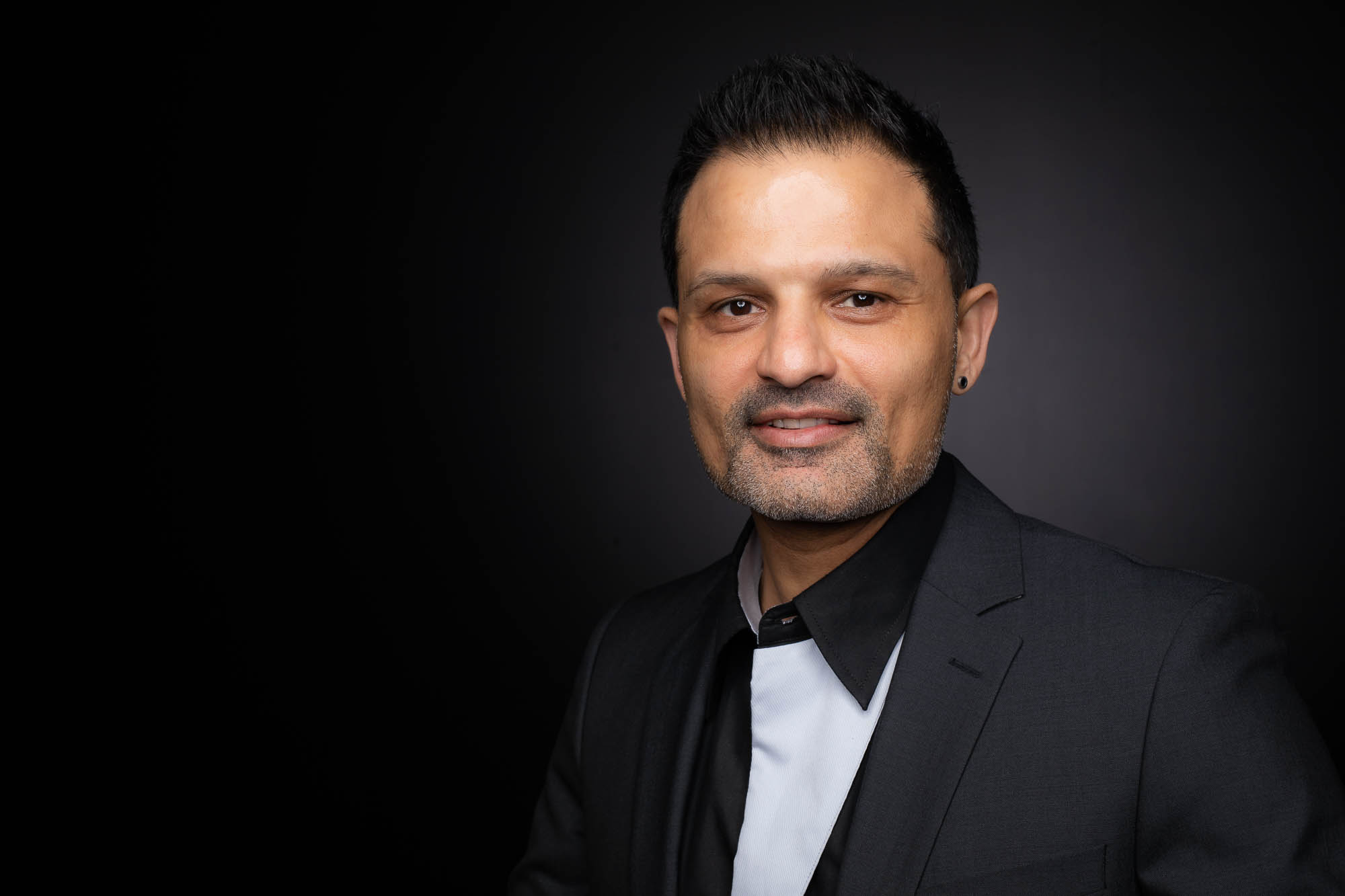 Export x3 Headshot  06133 Dez 01 2019 Headshot  Miro Nicole Nadine 2